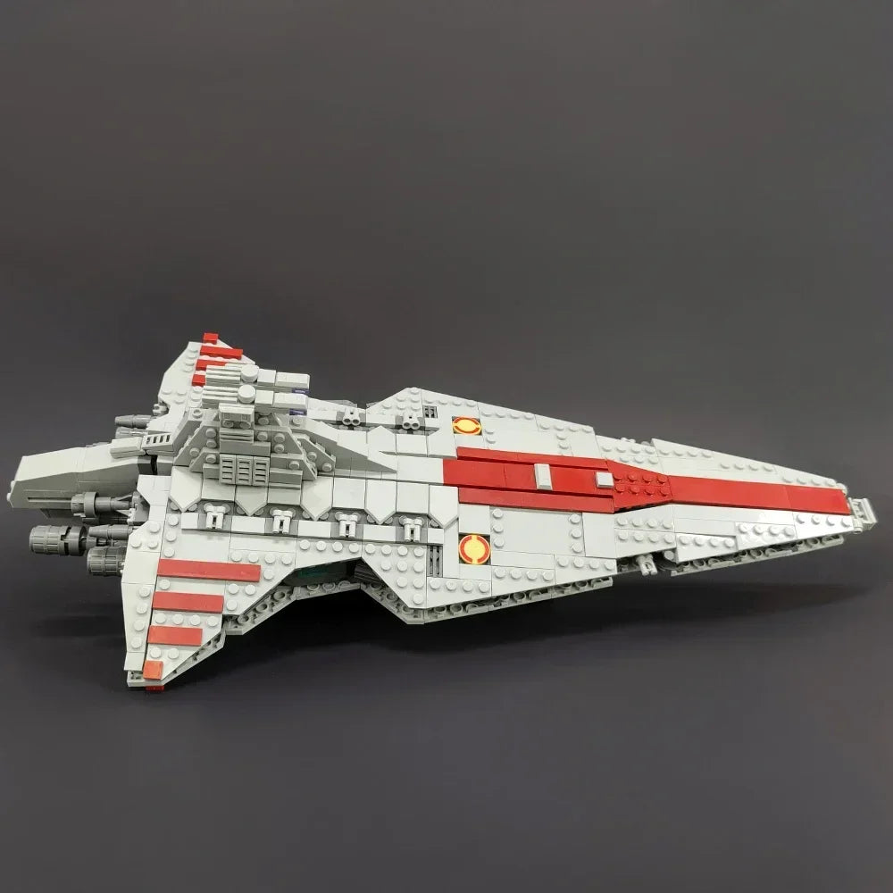 V-Class Star Attack Cruiser (Exhibition Edition)